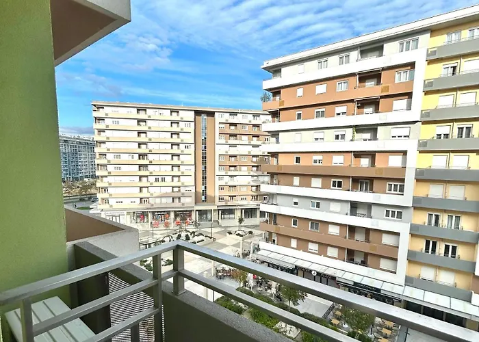 Elegant In Point * Podgoriçe